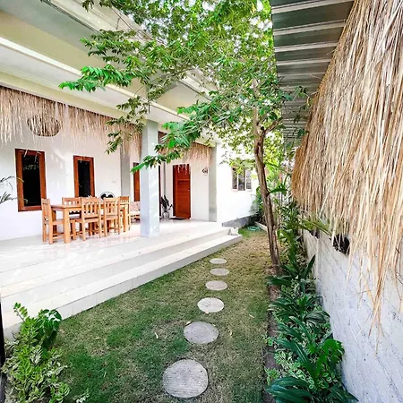 Villa Maulana - 3 Bedroom Home In Central Kuta